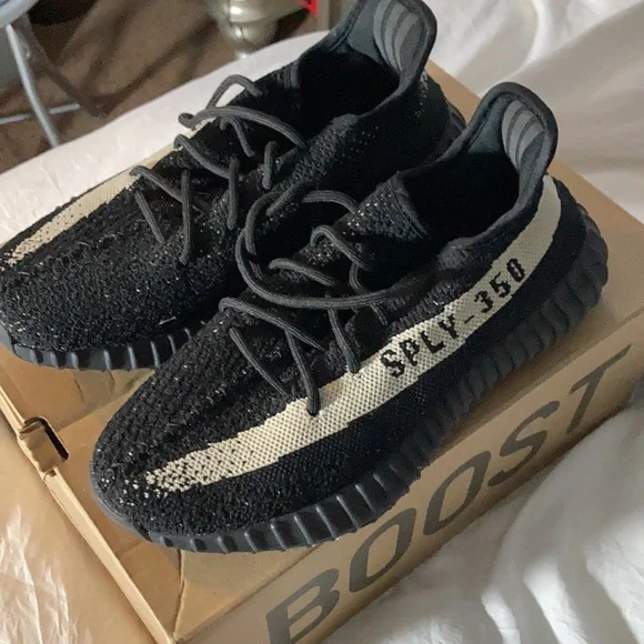 Yeezy boost 350 V2 - Picture 2 of 4